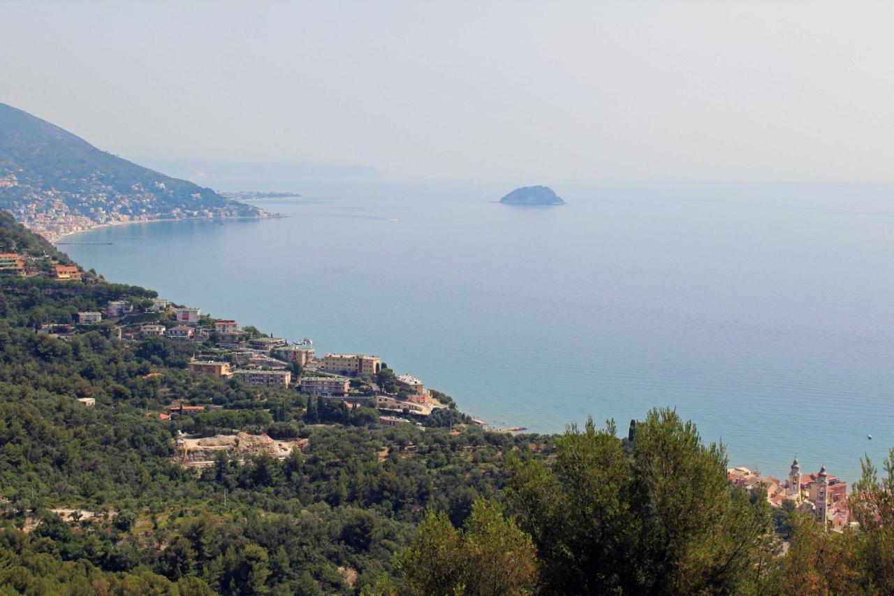 Bed and Breakfast Il Nido Rifatto Laigueglia Exterior foto