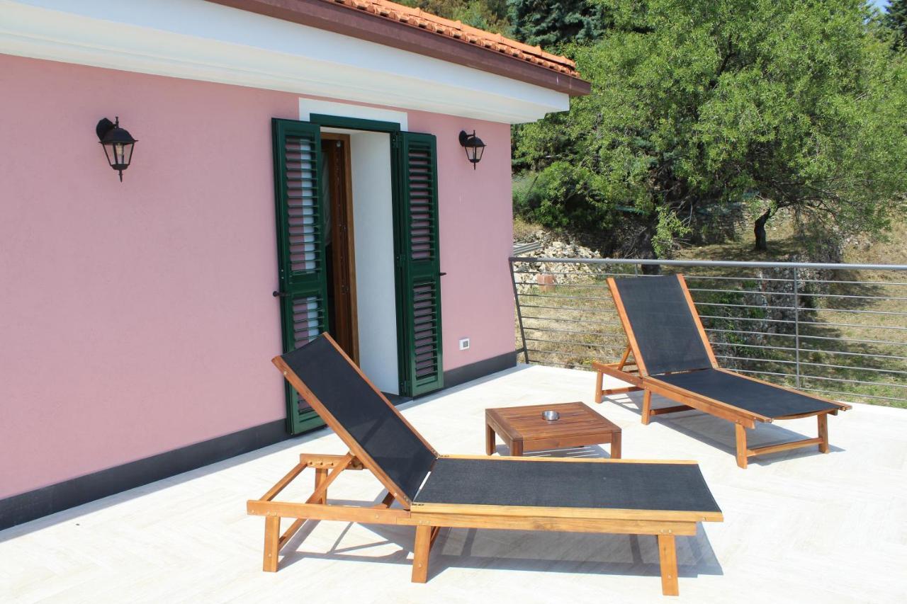Bed and Breakfast Il Nido Rifatto Laigueglia Exterior foto